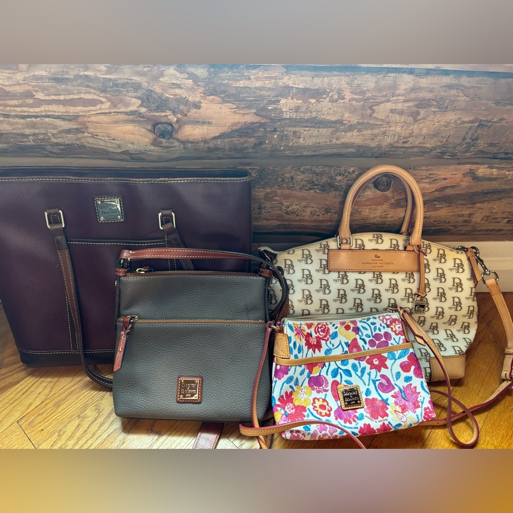 Dooney Purse Lot of 4